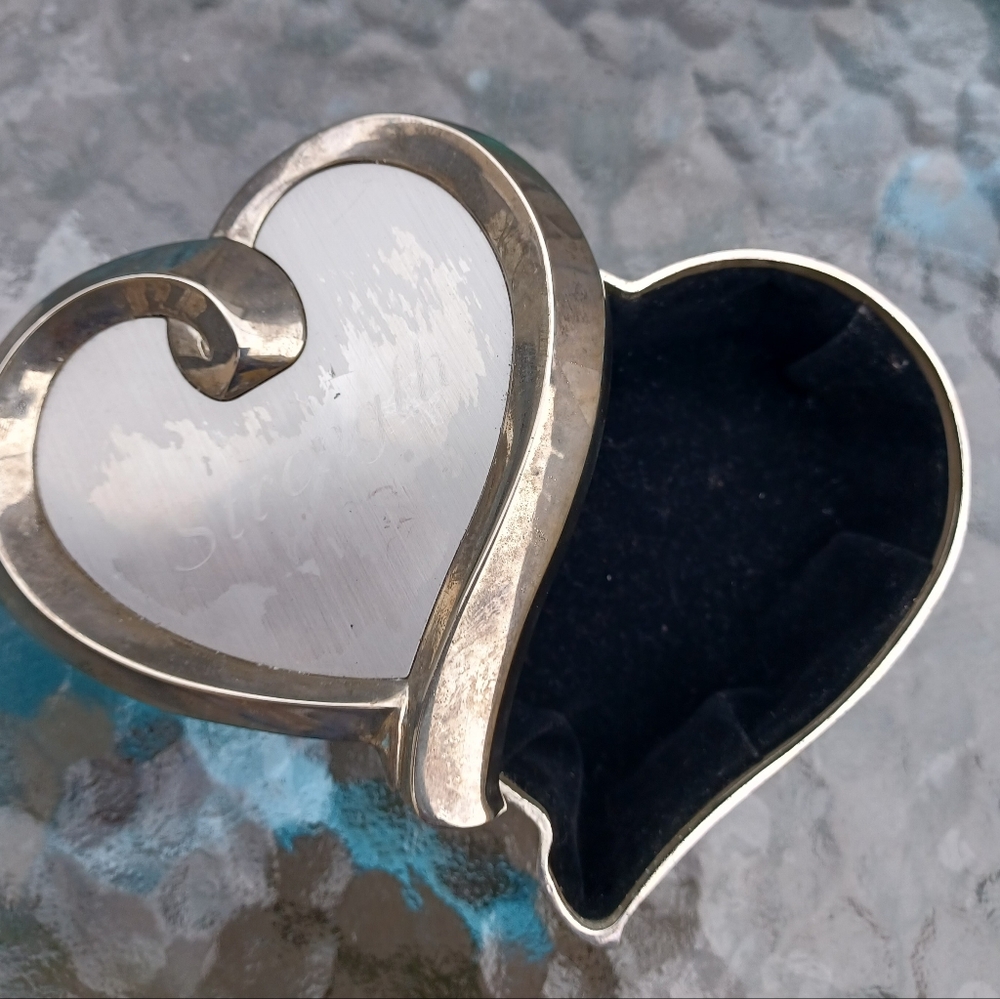 Things Remembered Heart-shaped Jewelry Box